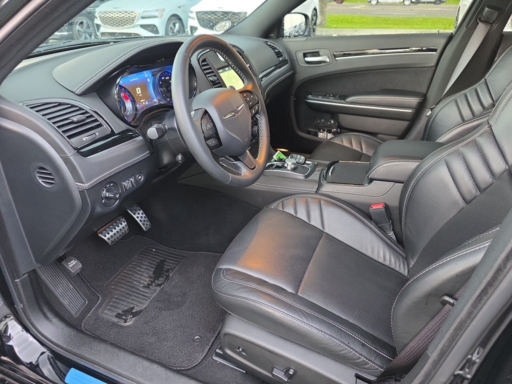 Used 2023 Black Chrysler C image 10