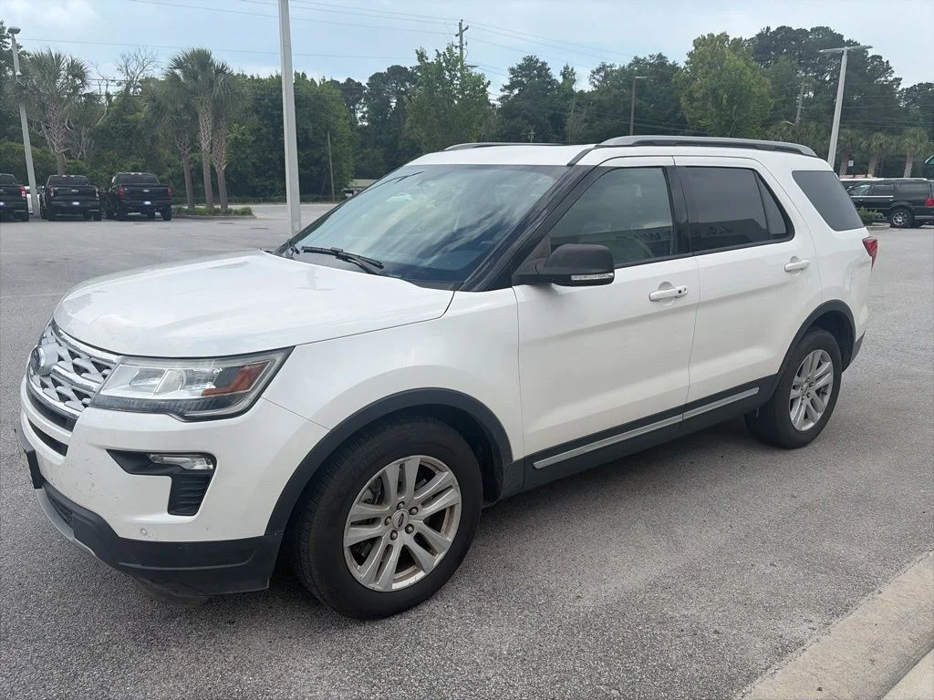 2019 Ford Explorer XLT FWD's photo