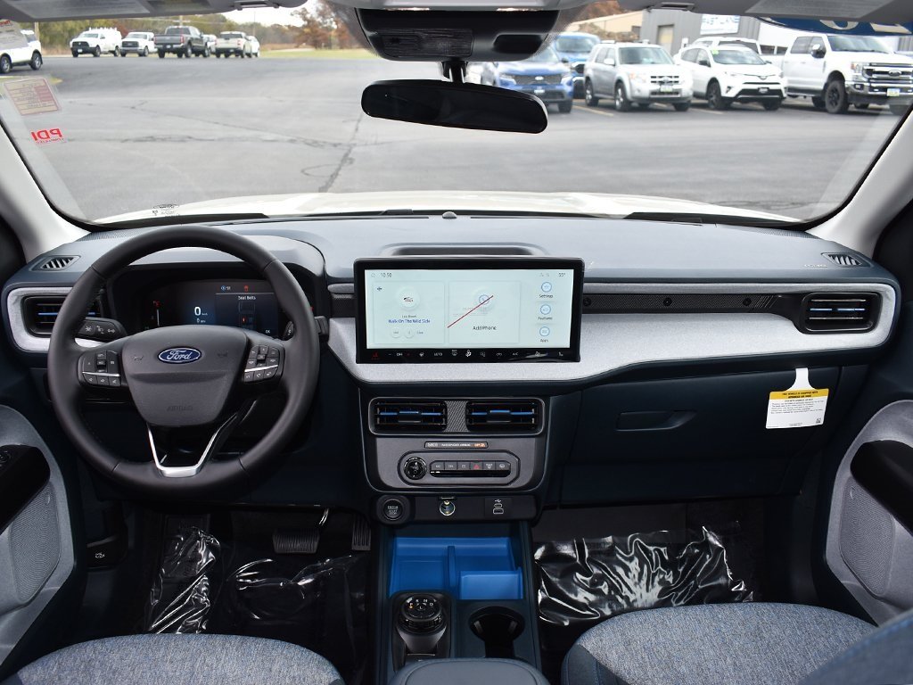 2025 Ford Maverick XLT photo 3