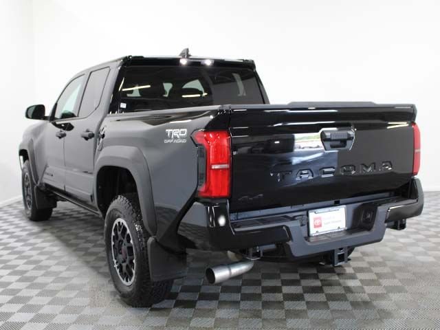 2025 Toyota Tacoma TRD Off Road - Photo 4