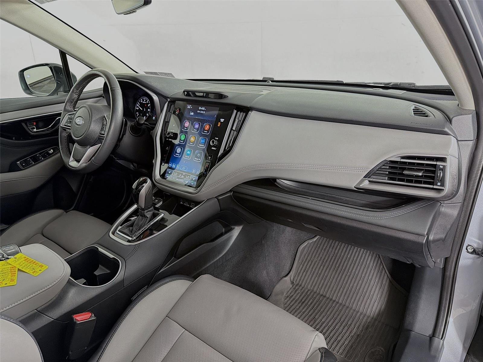Used 2025 Ice Silver Metallic Subaru Limited image 32
