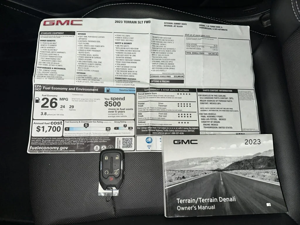 Used 2023 Summit White GMC SLT image 4