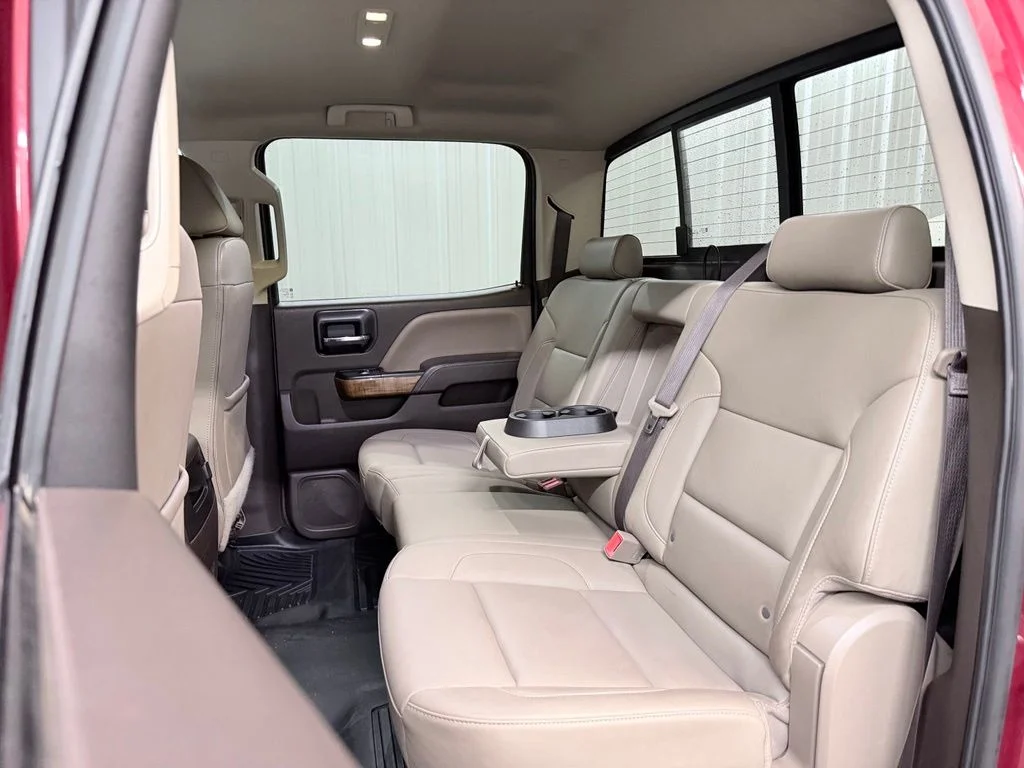 Used 2018 Red GMC SLT image 30