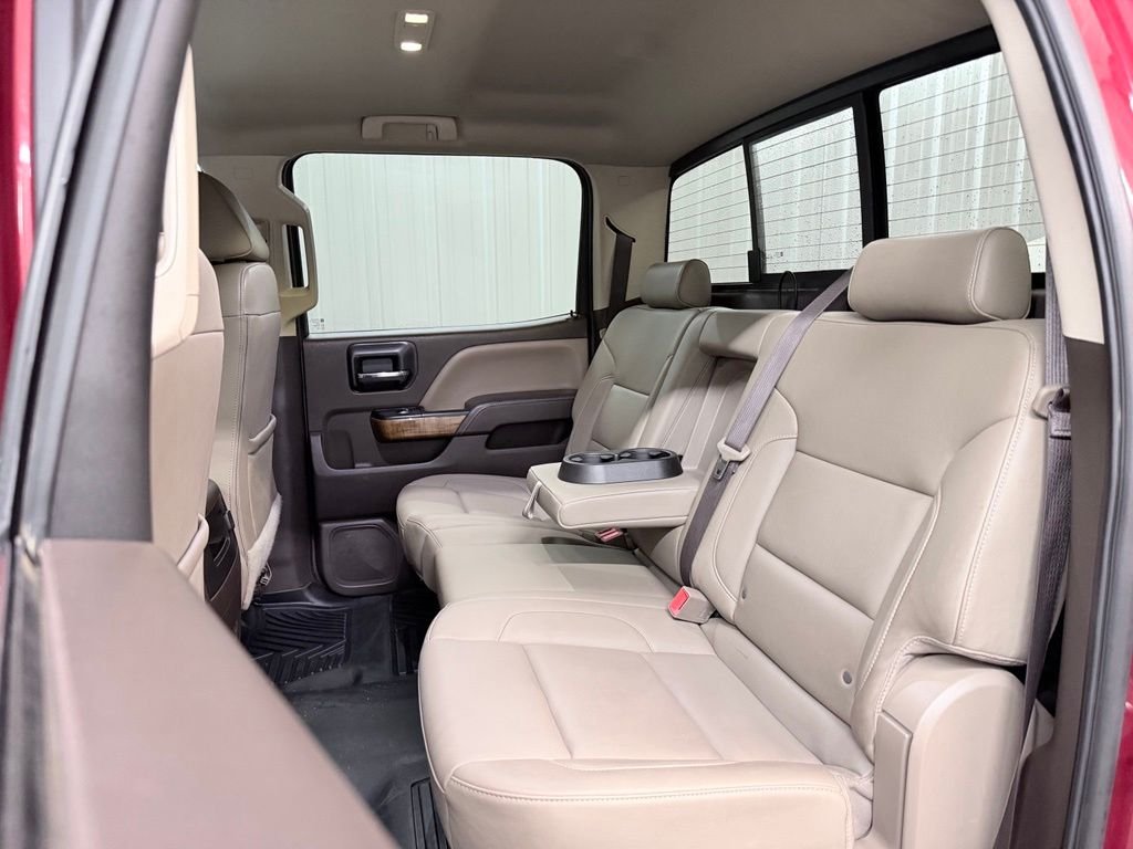 Used 2018 Red GMC SLT image 30