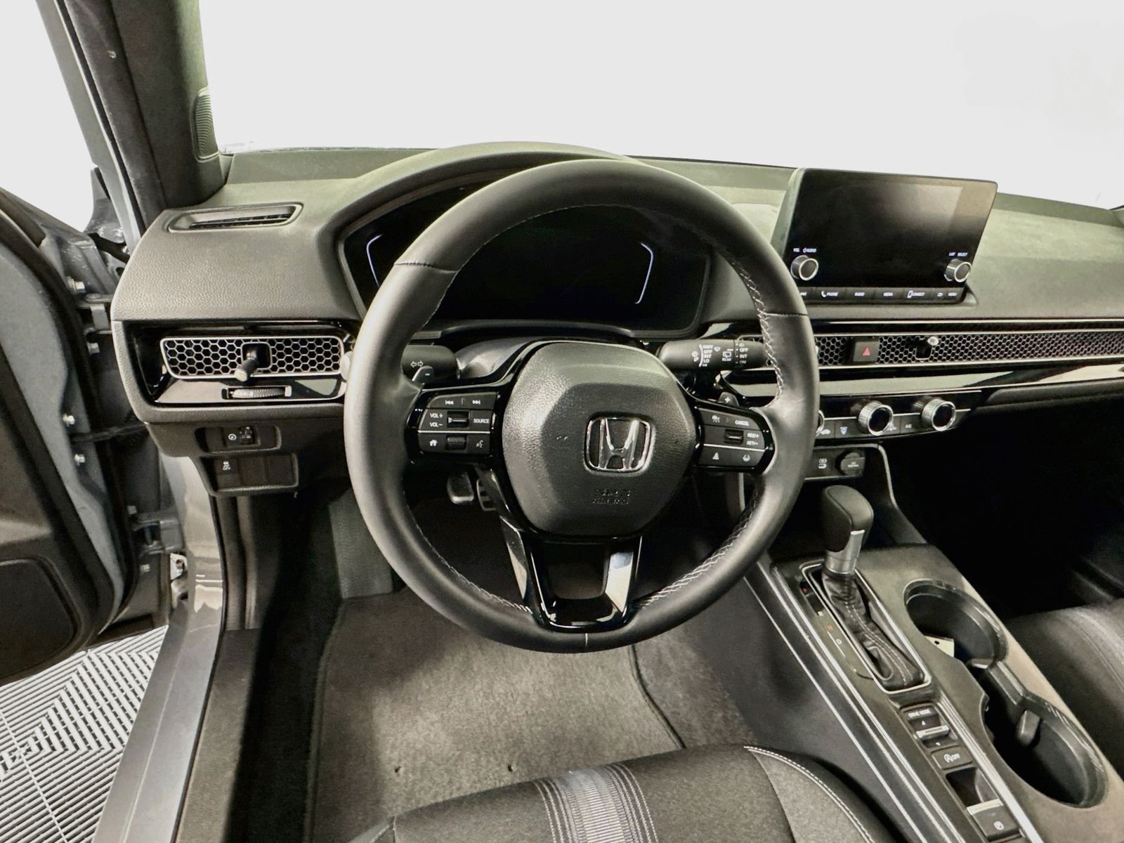 Used 2025 Gray Honda Sport image 11