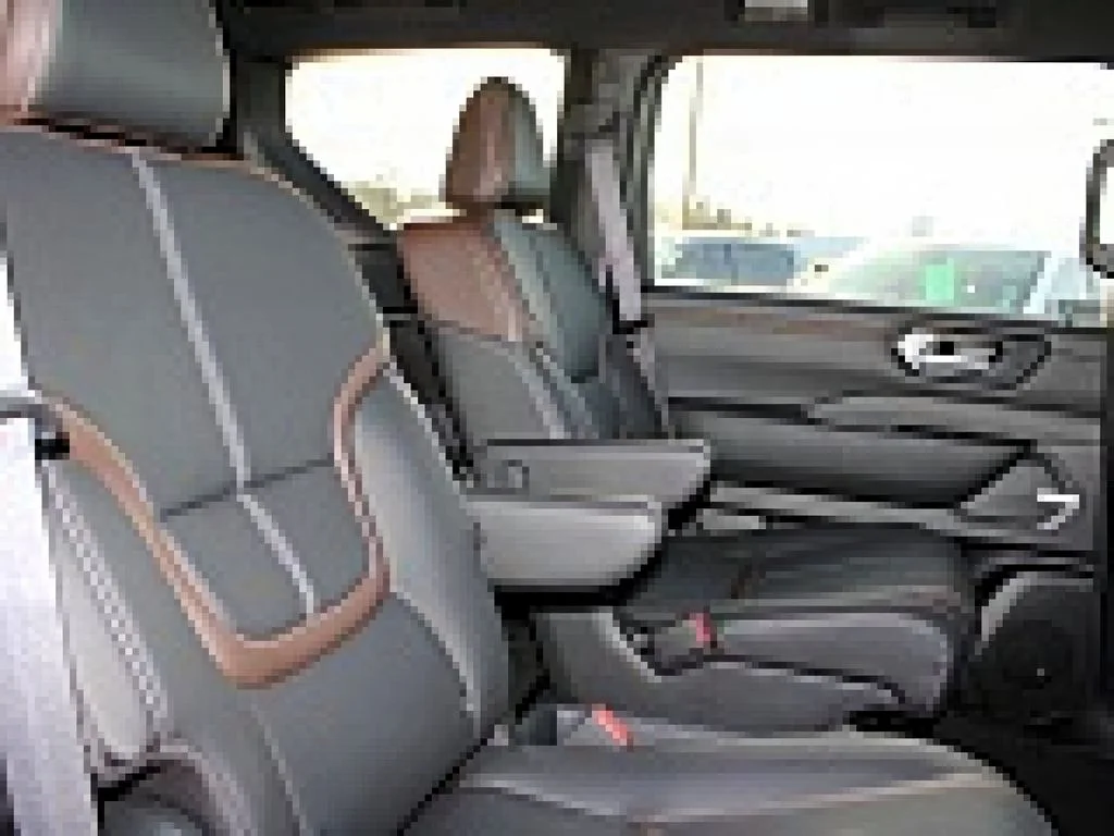 New 2026 Alpine Metallic Nissan SL image 25