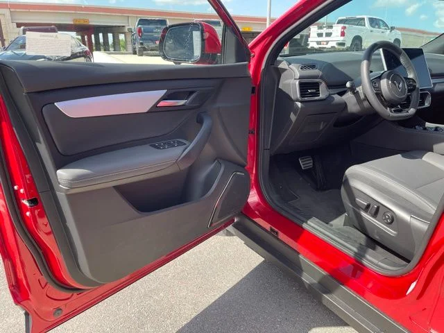 2025 VinFast VF 8 Plus - Photo 14