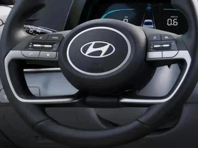 2025 Hyundai Elantra SEL - Photo 13