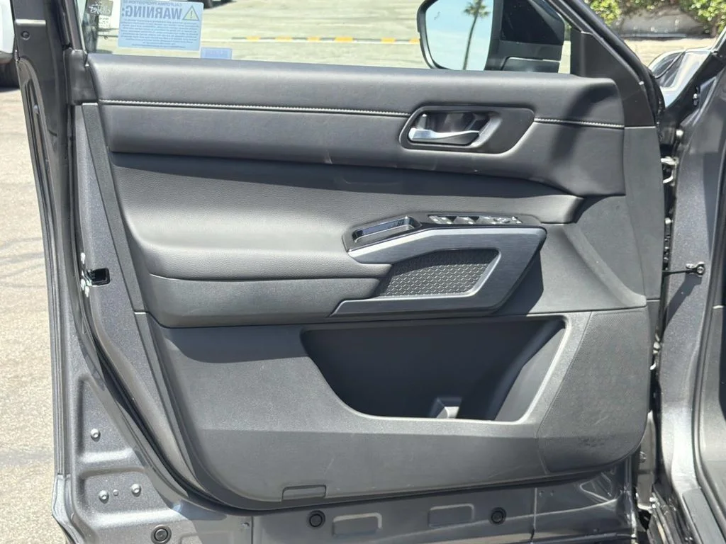 New 2026 Gun Metallic Nissan SL image 17