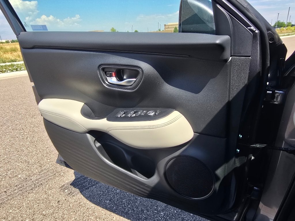 Used 2026 Urban Gray Pearl Honda EX-L image 16
