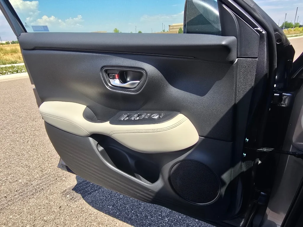 Used 2026 Urban Gray Pearl Honda EX-L image 16