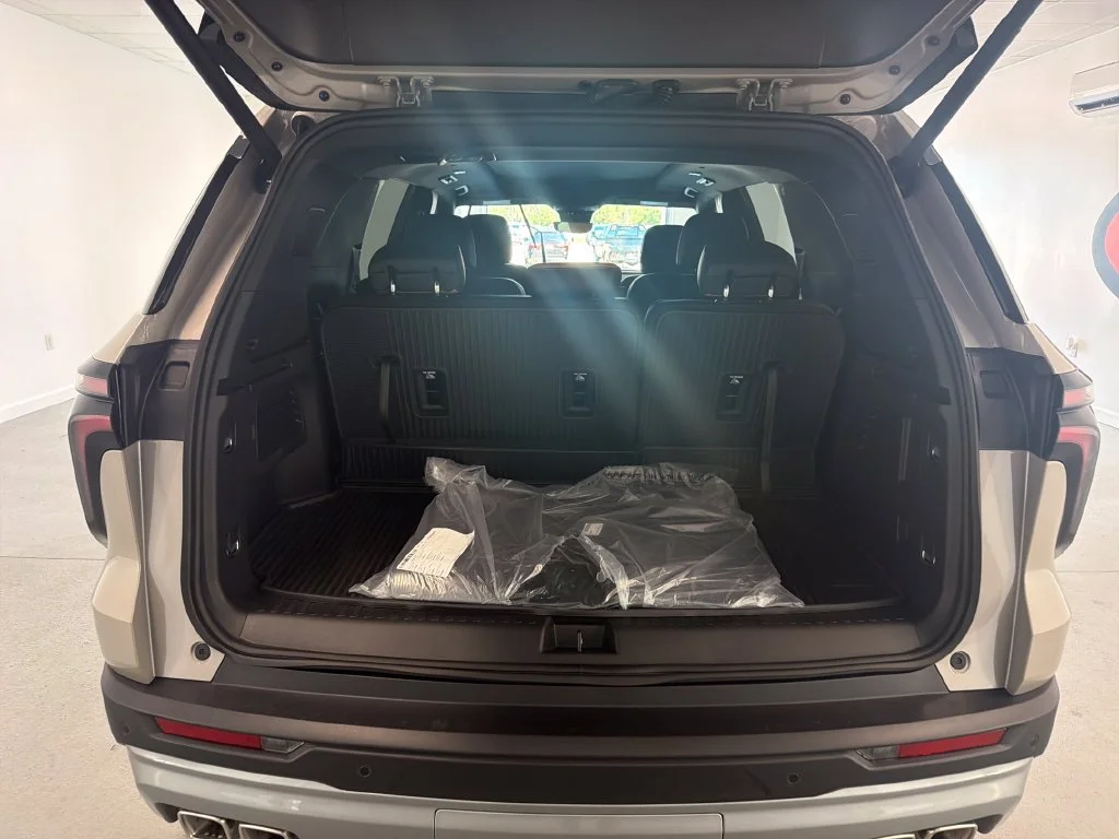 New 2027 Sandstone Gray Chevrolet Z71 image 8