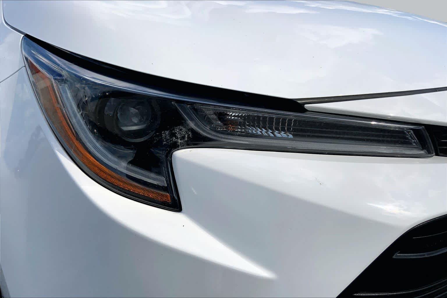 Used 2024 Ice Cap Toyota LE image 27