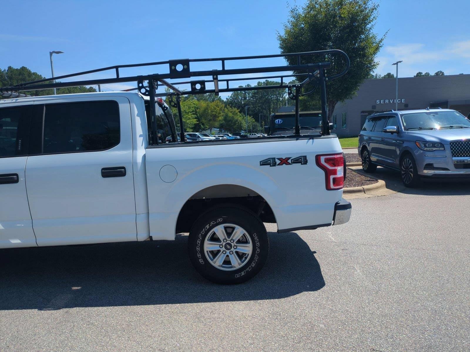 Used 2019 Oxford White Ford XLT image 11