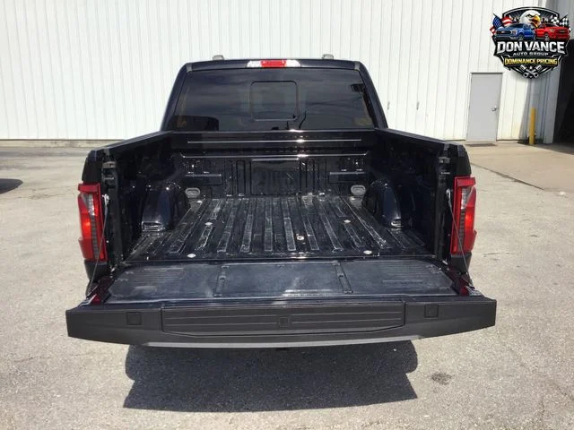 Used 2024 Black Ford XLT image 22