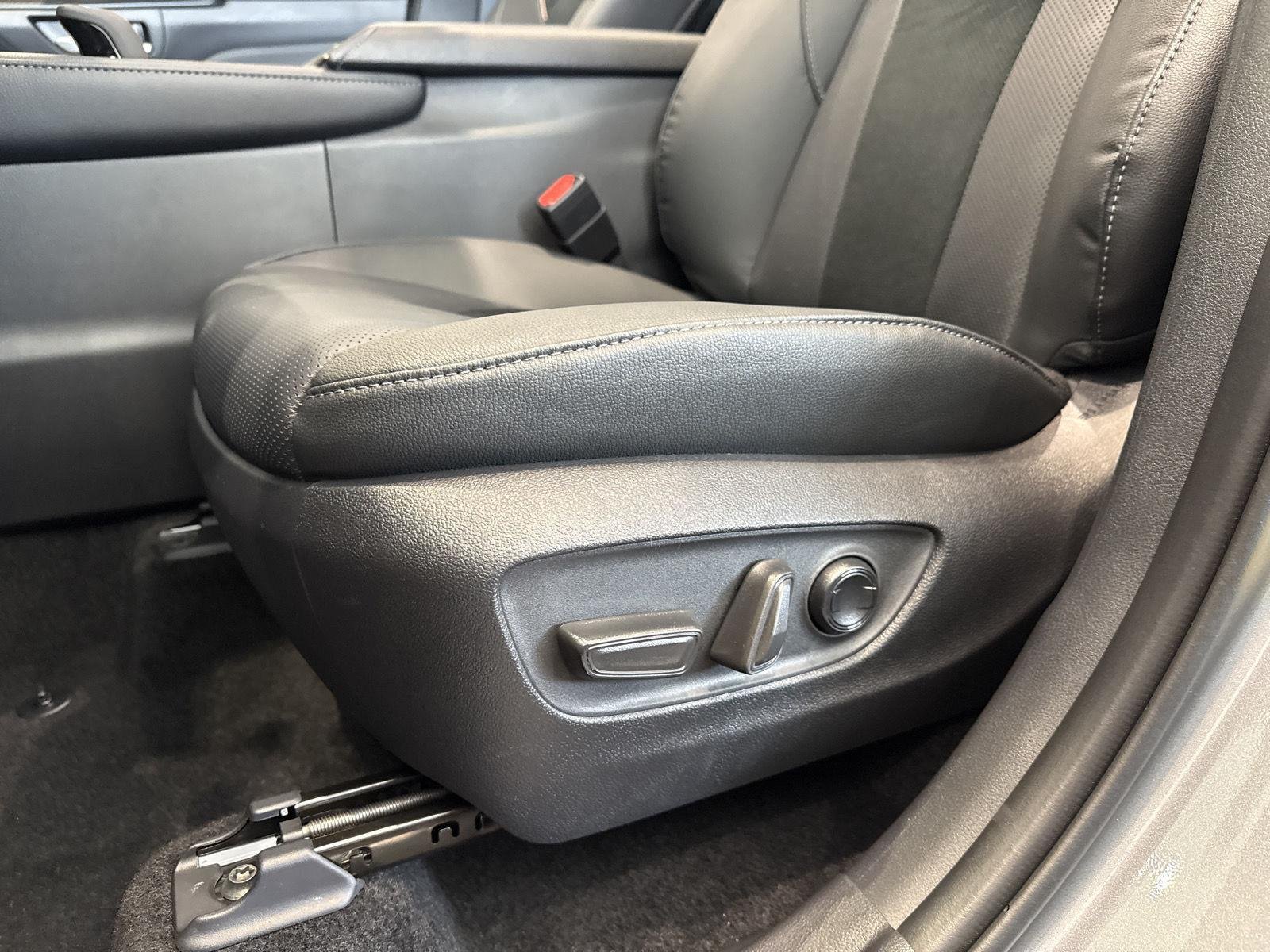 Used 2026 Heavy Metal Toyota MAX Limited image 17