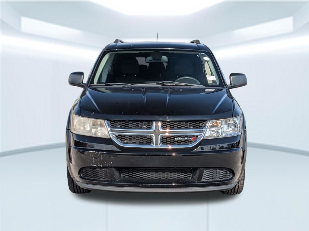 Used 2019 Black Dodge SE image 10