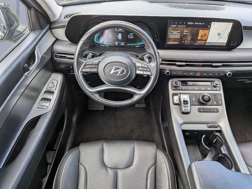 Certified Used 2025 Black Hyundai SEL image 22
