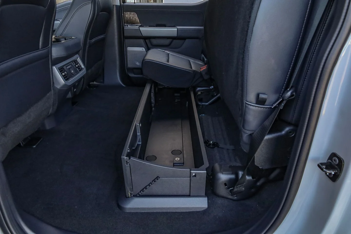New 2026 Avalanche Ford F-250® Lariat® image 40