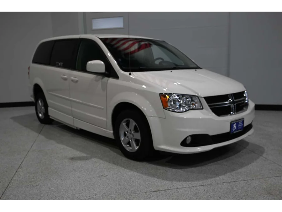 Used 2012 WHITE Dodge Crew Mobility Handicap Van image 3
