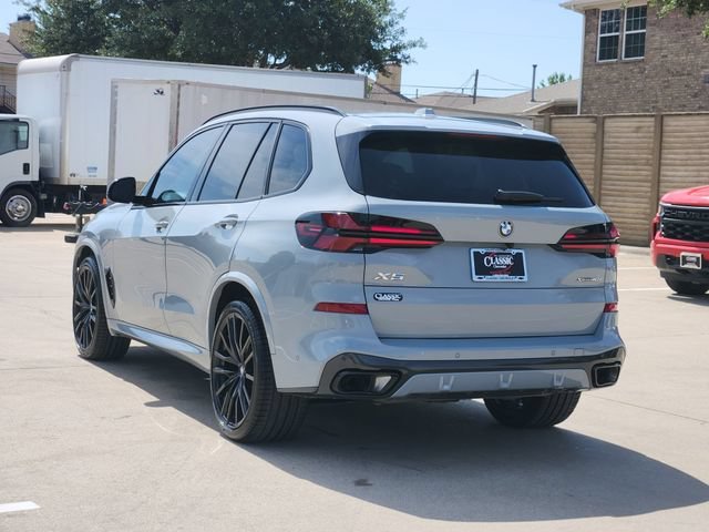 Used 2024 Gray BMW xDrive40i image 3