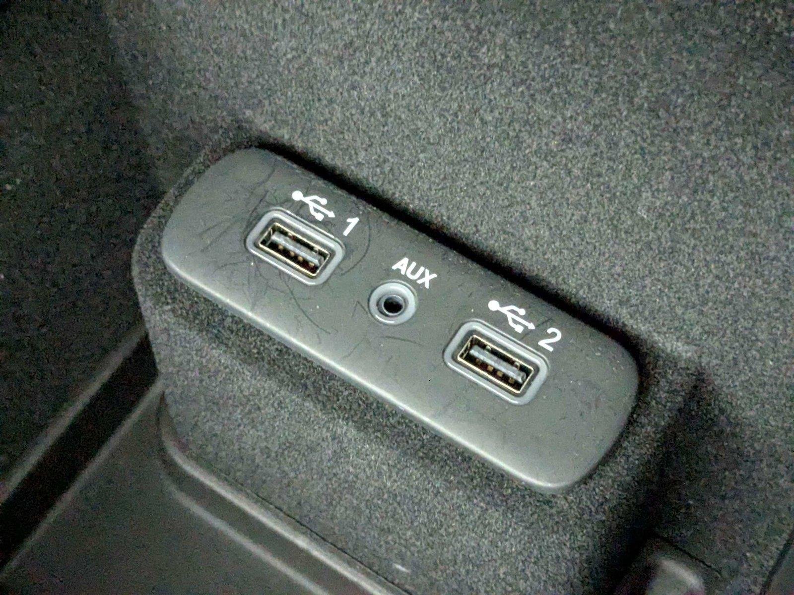 Used 2023 Pitch Black Clearcoat Dodge SXT image 25
