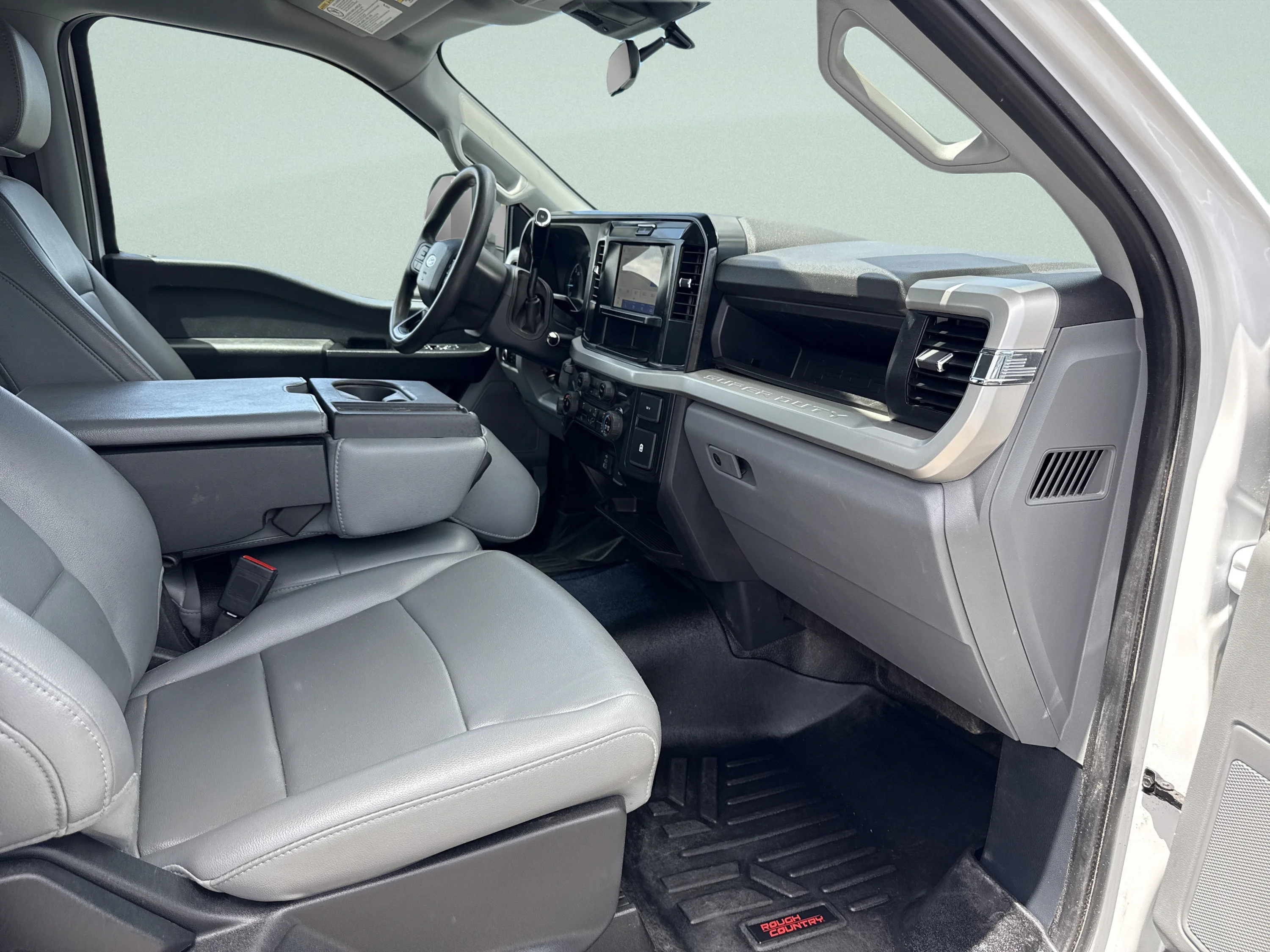 Used 2025 Oxford White Ford XL image 17
