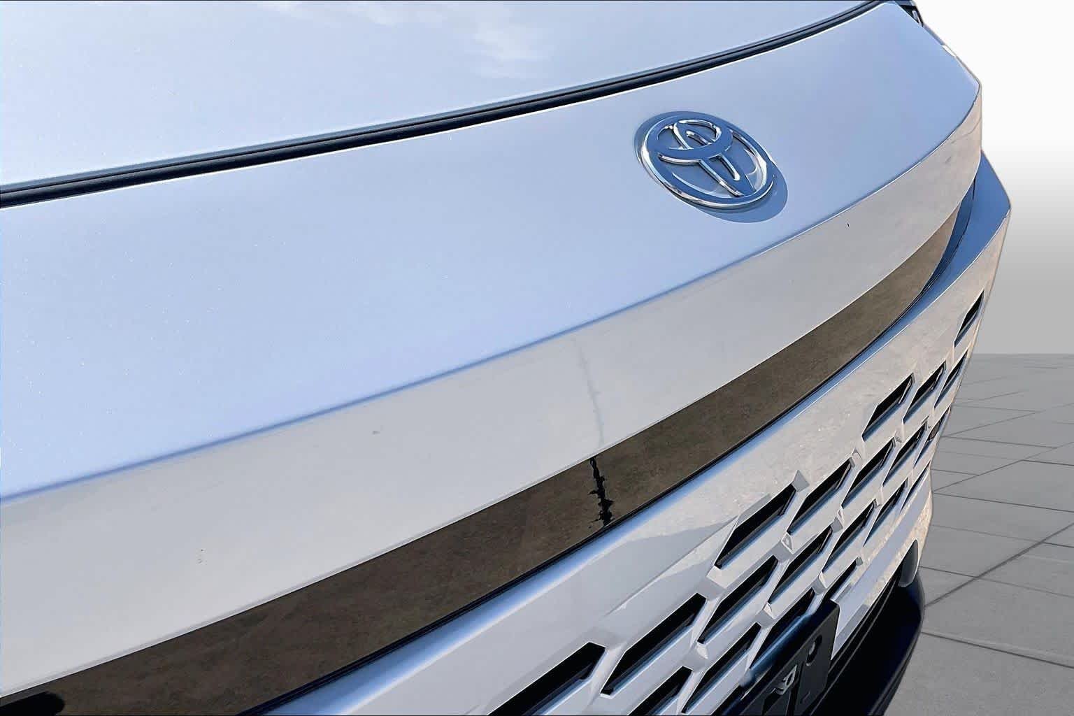 Certified Used 2026 Wind Chill Pearl Toyota XLE Premium image 26
