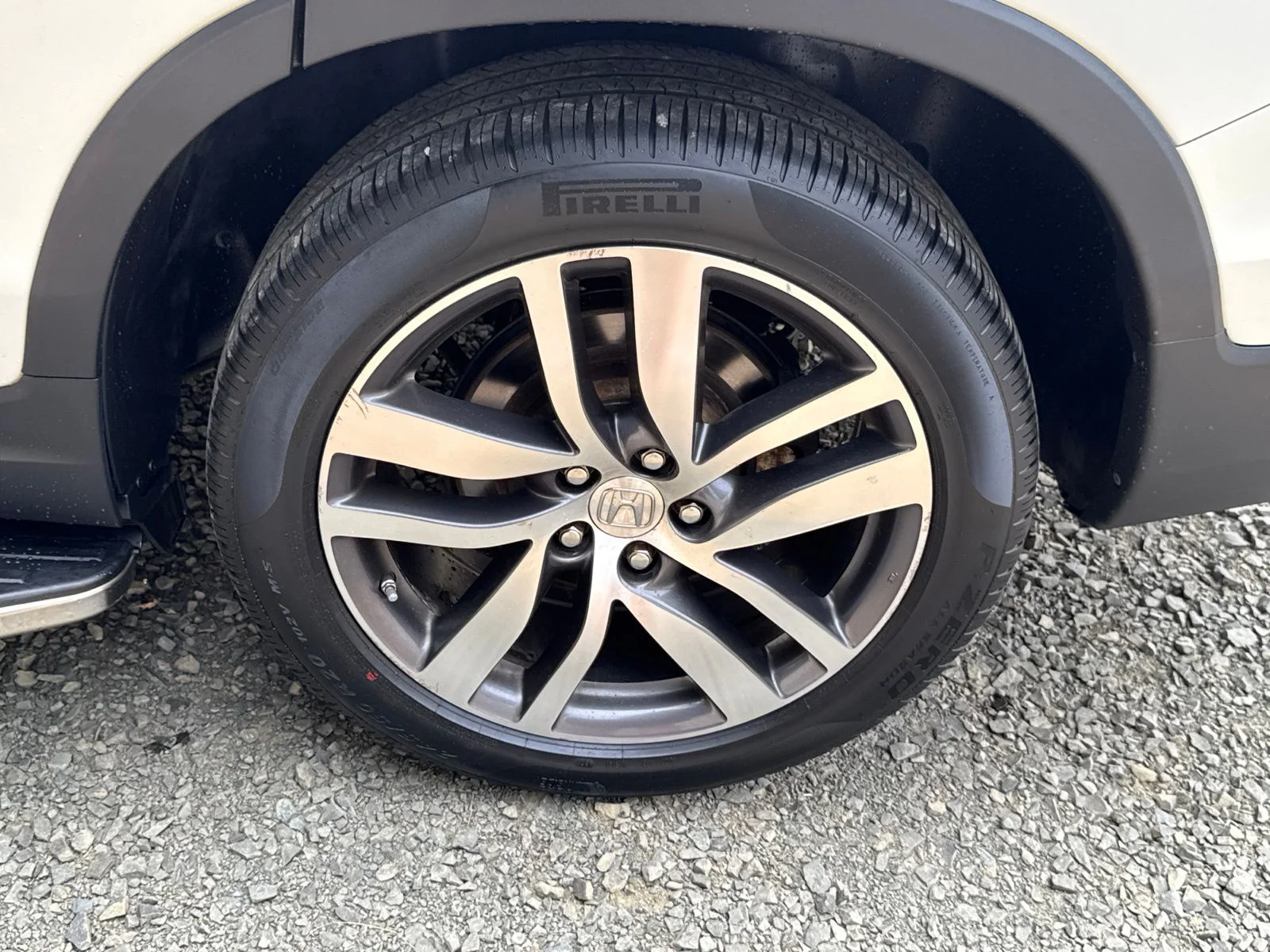 Used 2017 White Diamond Pearl Honda Touring image 26