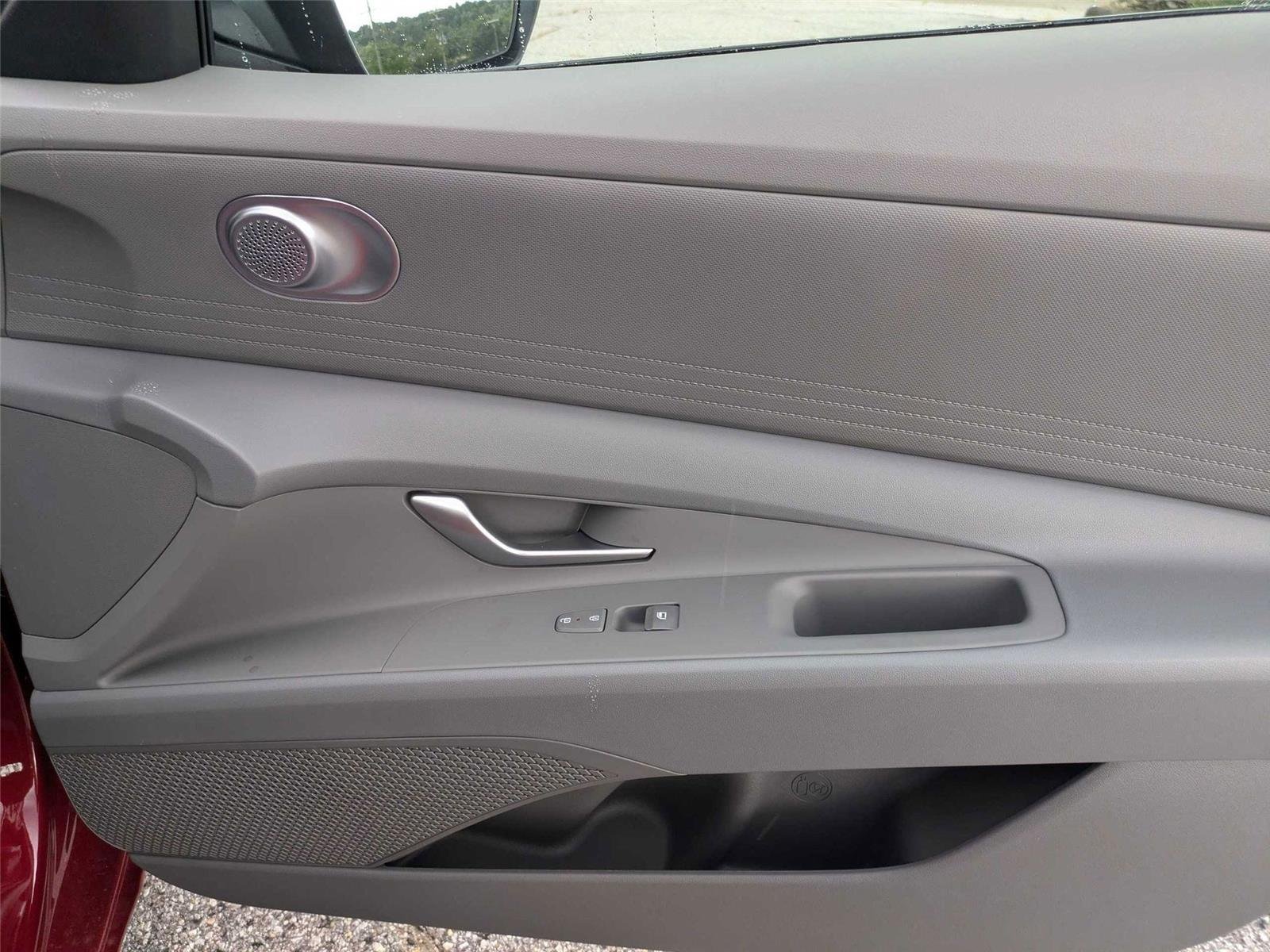Used 2024 Ultimate Red Hyundai SE image 34