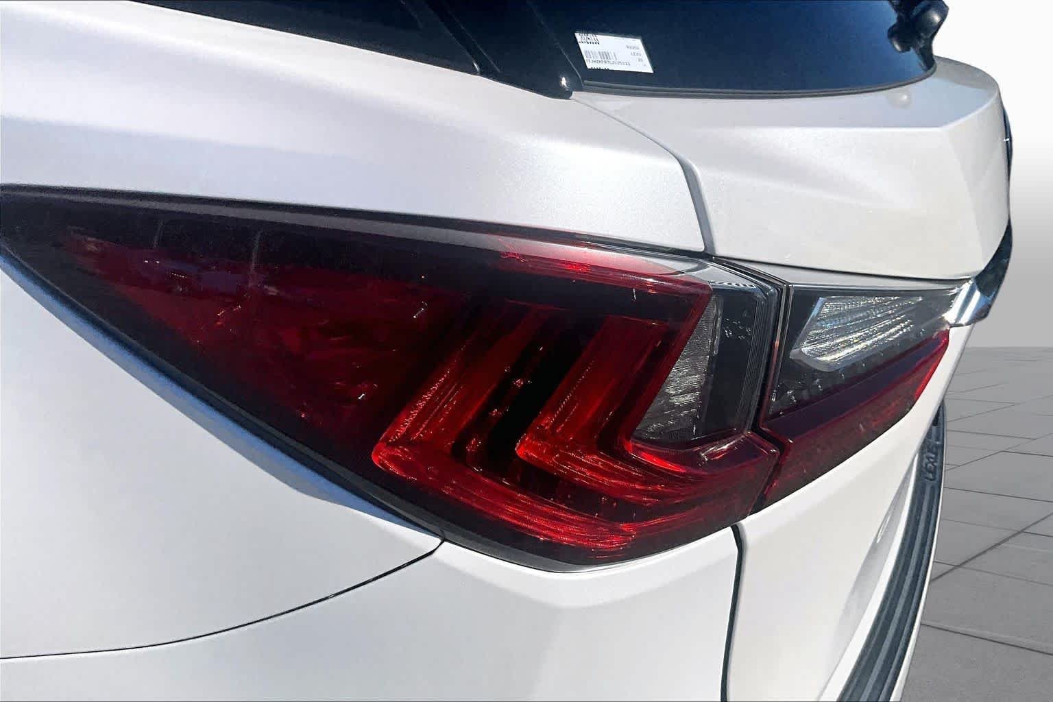 Used 2020 Eminent White Pearl Lexus  image 29