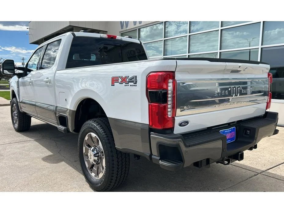 New 2026 Star White Metallic Tri-Coat Ford F-350® King Ranch® image 28