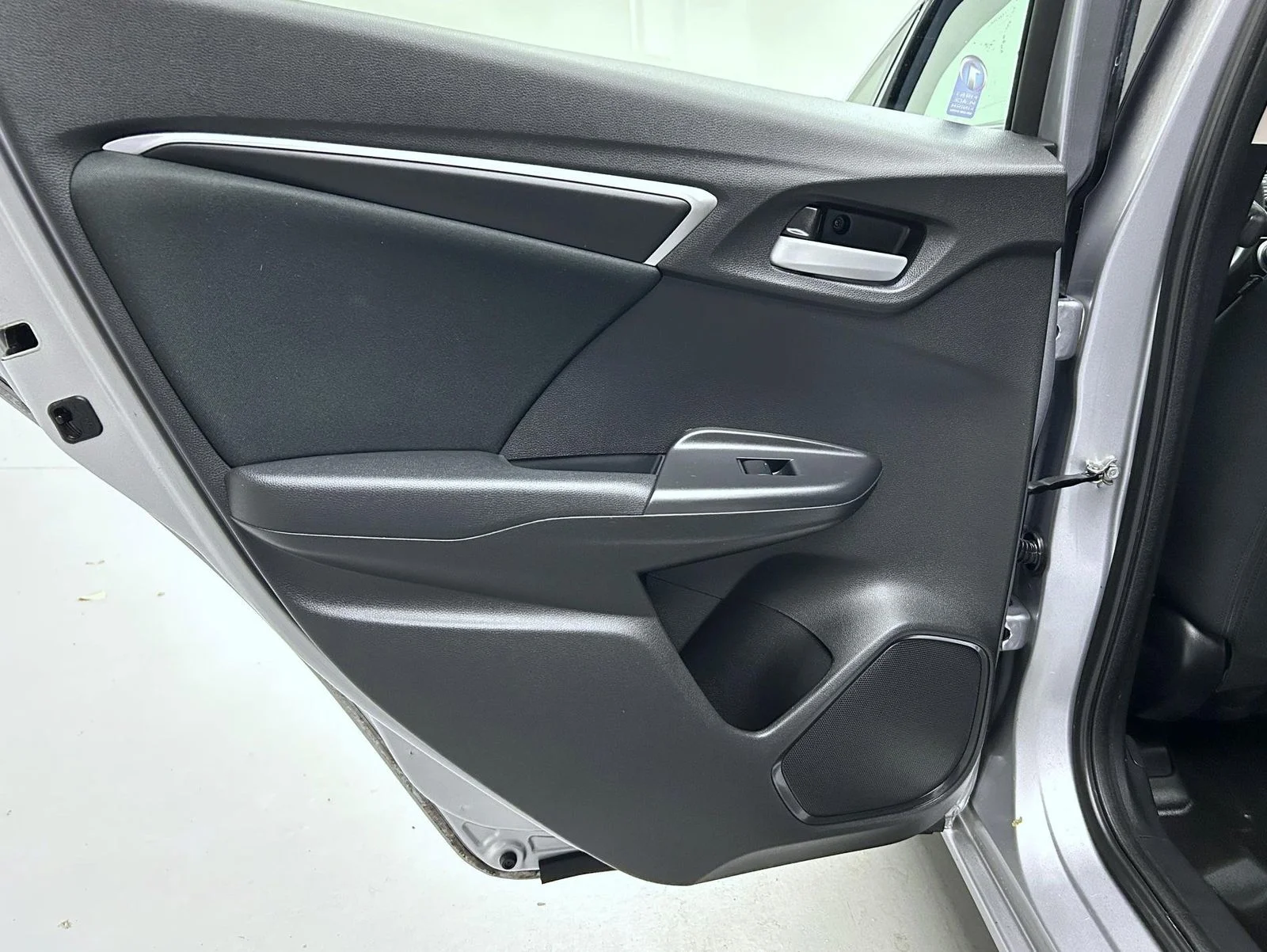 Used 2019 Silver Honda LX image 20