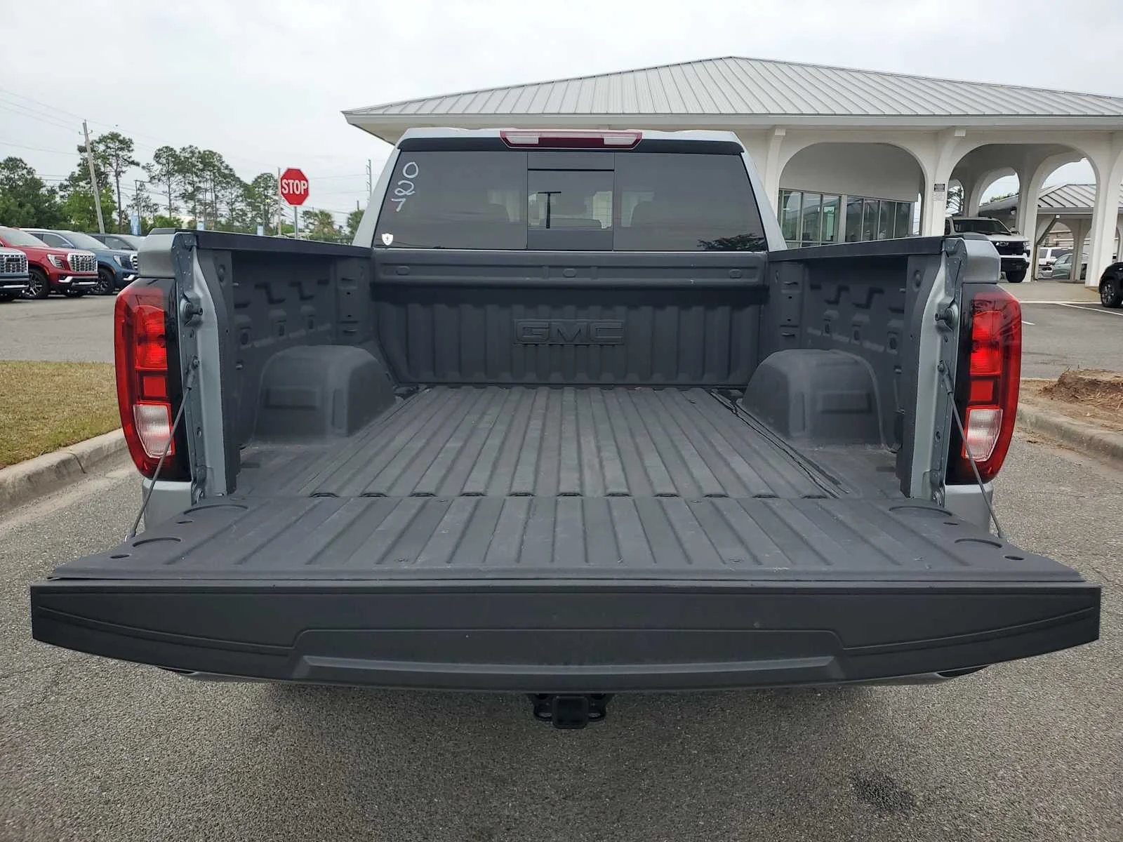 New 2026 Sterling Metallic GMC Elevation image 5
