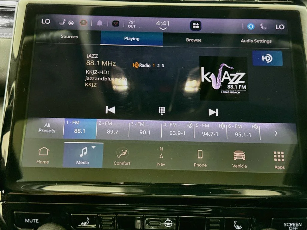 Used 2023 White Jeep 4xe image 15