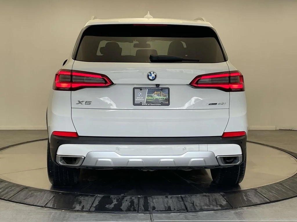 Used 2020 White BMW xDrive40i image 4