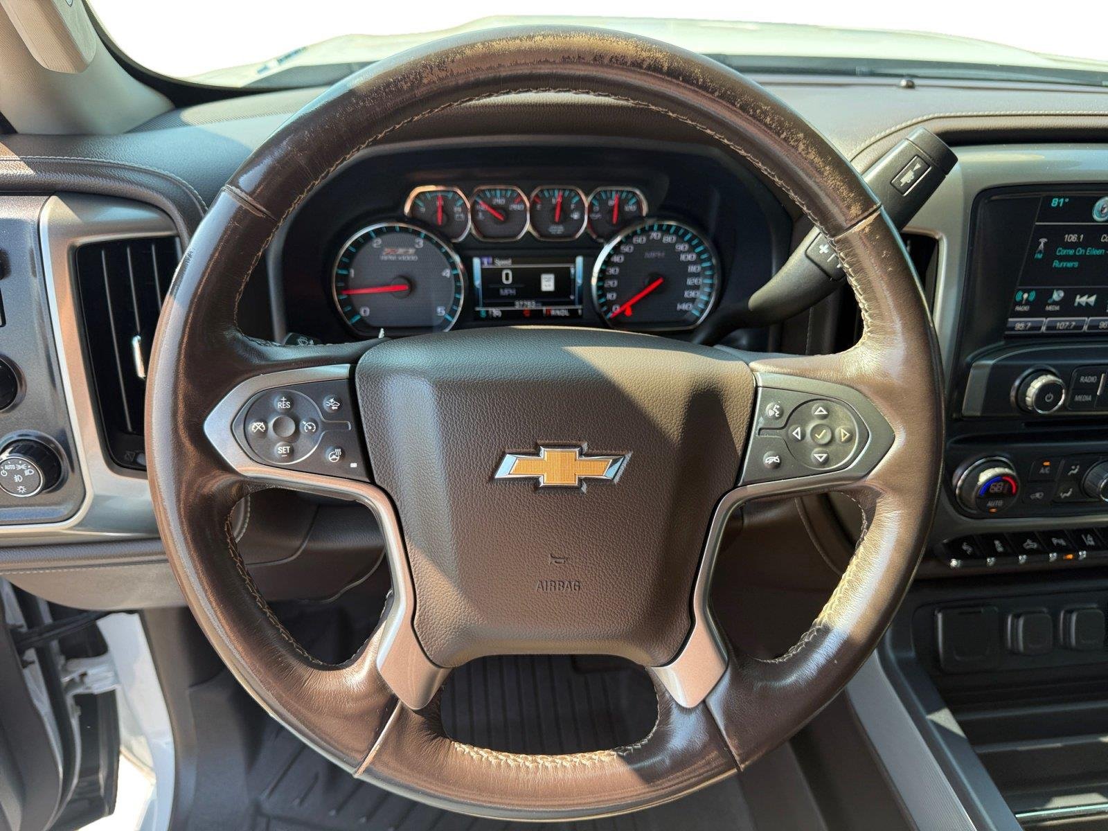Used 2019 Iridescent Pearl Tricoat Chevrolet LTZ image 16