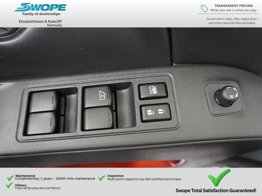Used 2025 Boulder Gray Pearl Nissan PRO-4X image 15