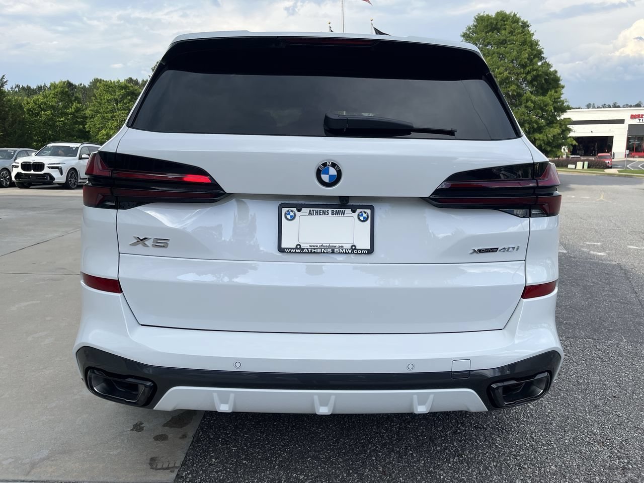 Used 2026 Alpine White BMW xDrive40i image 7