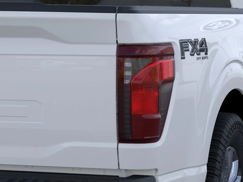 New 2026 Oxford White Ford XLT image 21