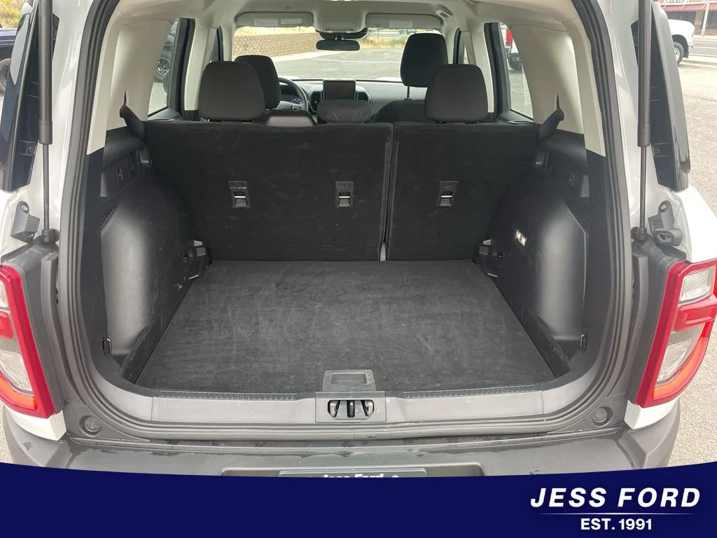 Used 2023 Oxford White Ford BASE image 11