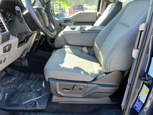 Used 2015 Blue Ford XLT image 25