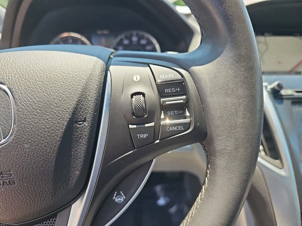 Used 2015  Acura V6 Tech image 17