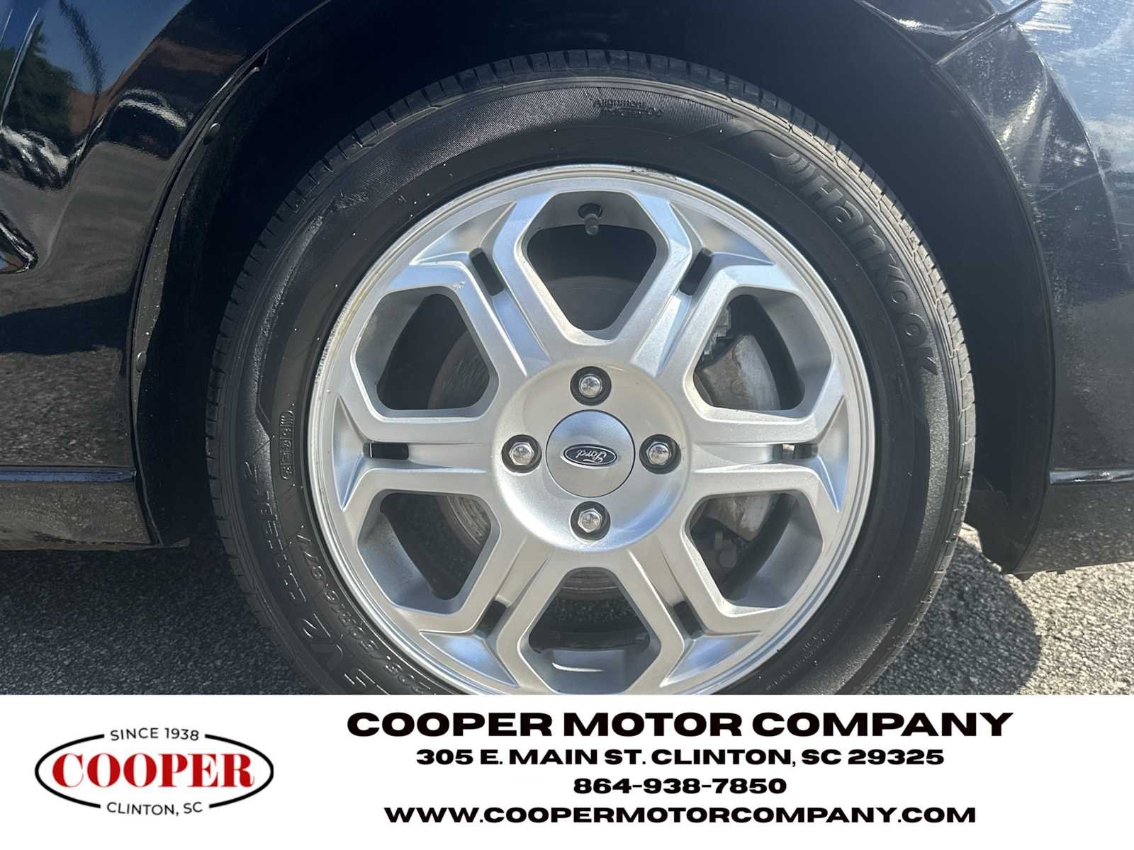 Used 2010 BLACK Ford SE image 14