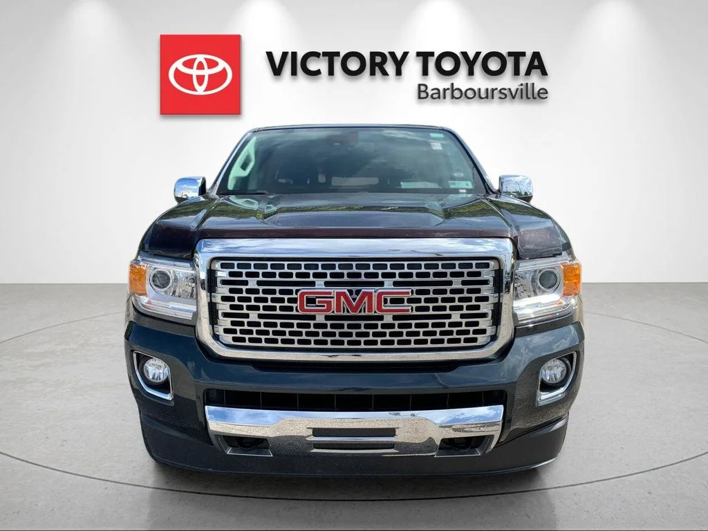 Used 2017 Gray GMC Denali image 8
