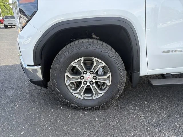 New 2026 Summit White GMC Pro image 31