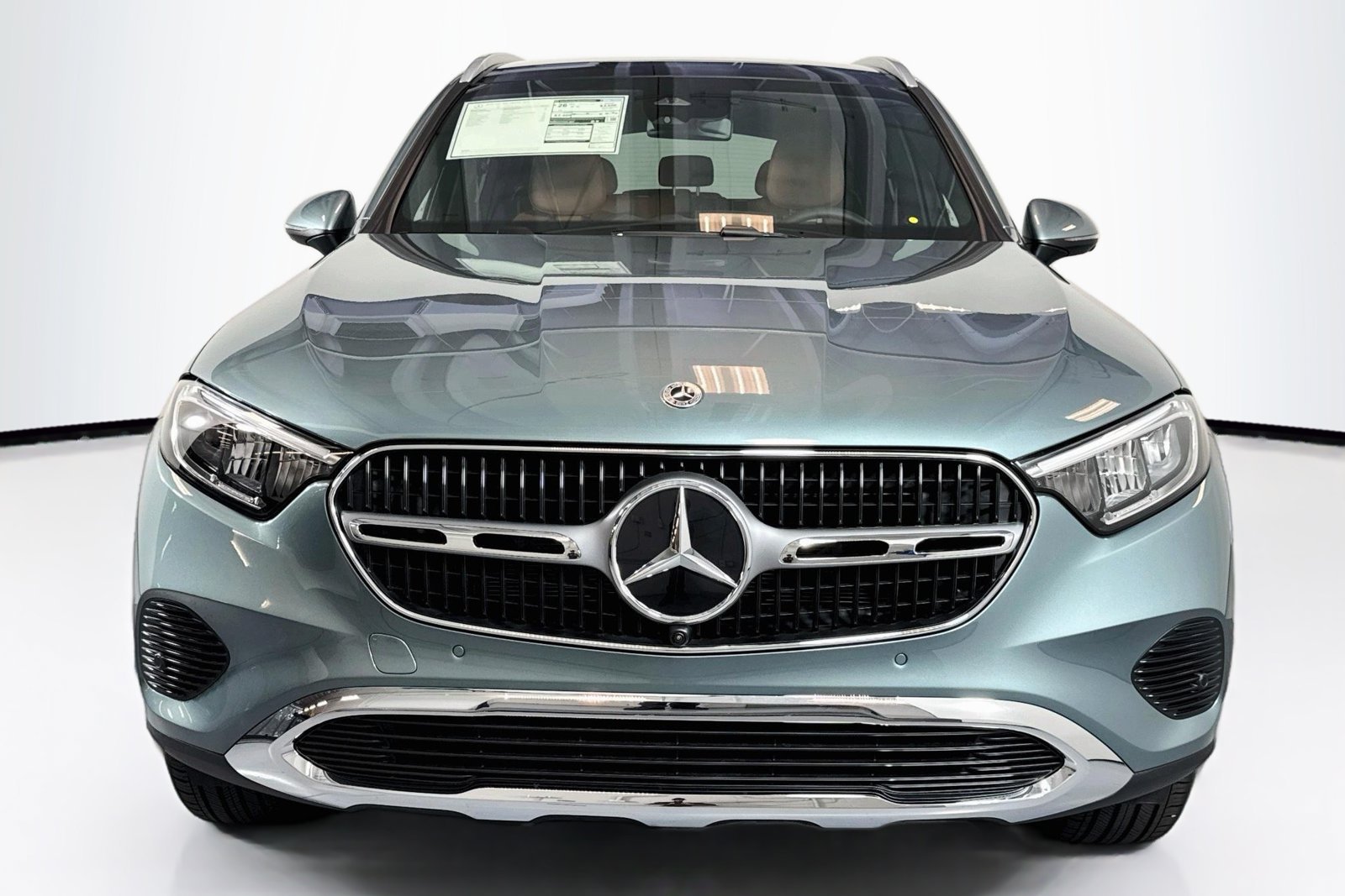 New 2026 Verde Silver Metallic Mercedes-Benz GLC 300 image 2