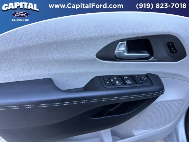 Used 2024 Silver Chrysler Touring L image 20