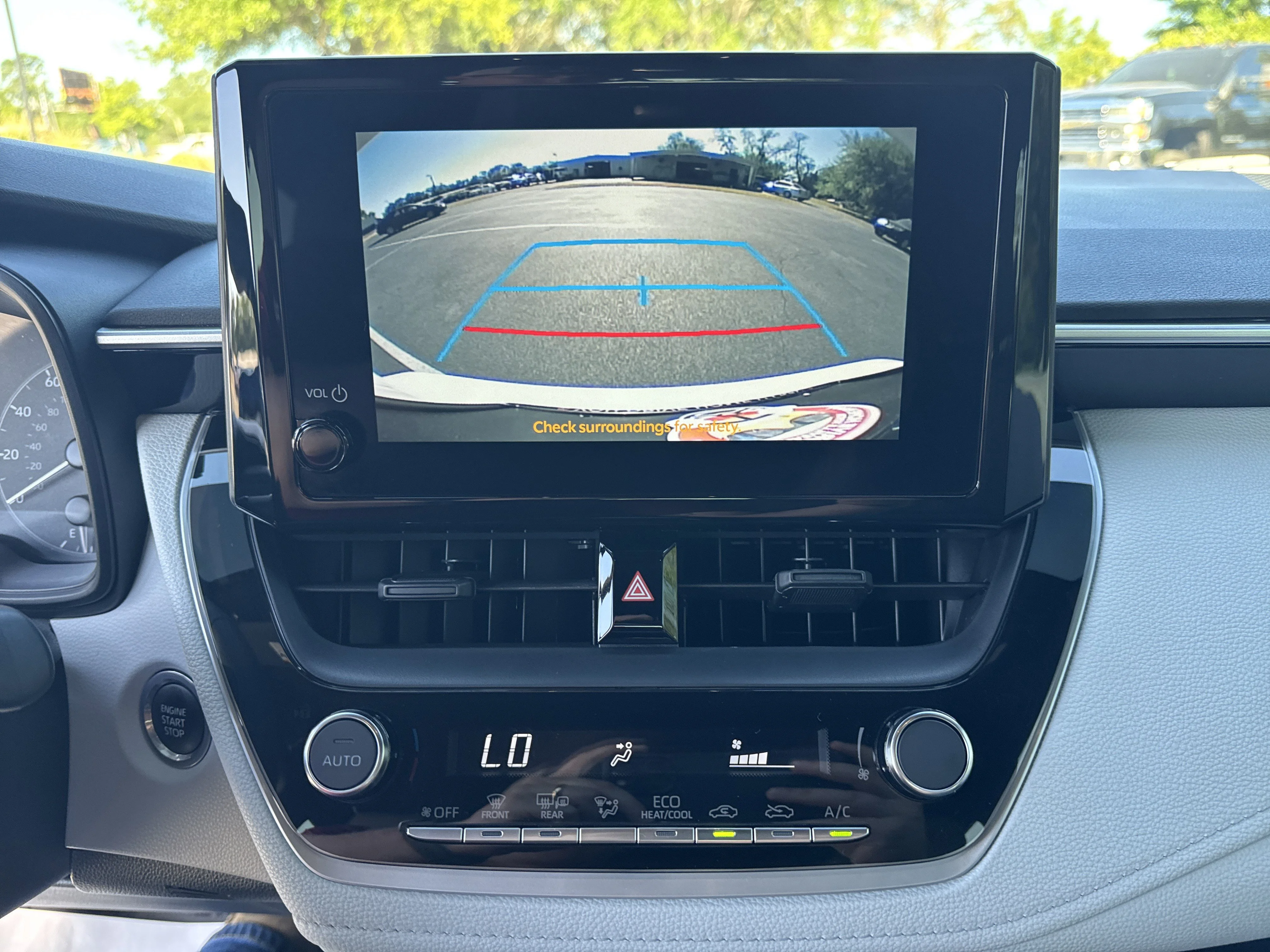 Used 2024  Toyota  image 19