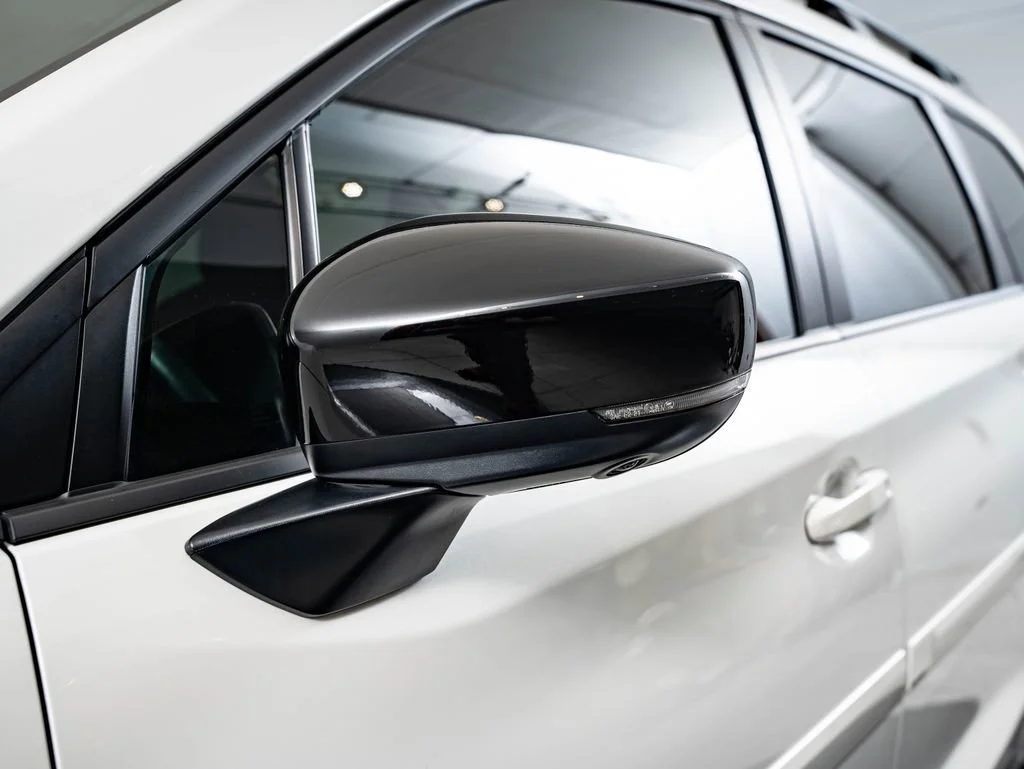 Used 2024 Crystal White Pearl Subaru Onyx Edition image 17